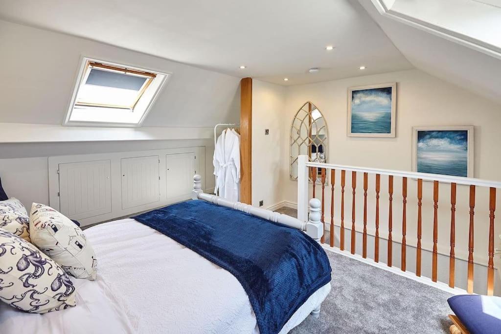 Sea Urchin Villa Whitby Exterior photo